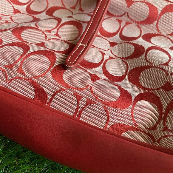 Red Coach shoulder bag - Picture 9 of 16